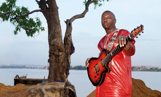 Photo of Malian music artist Vieux Farka Touré