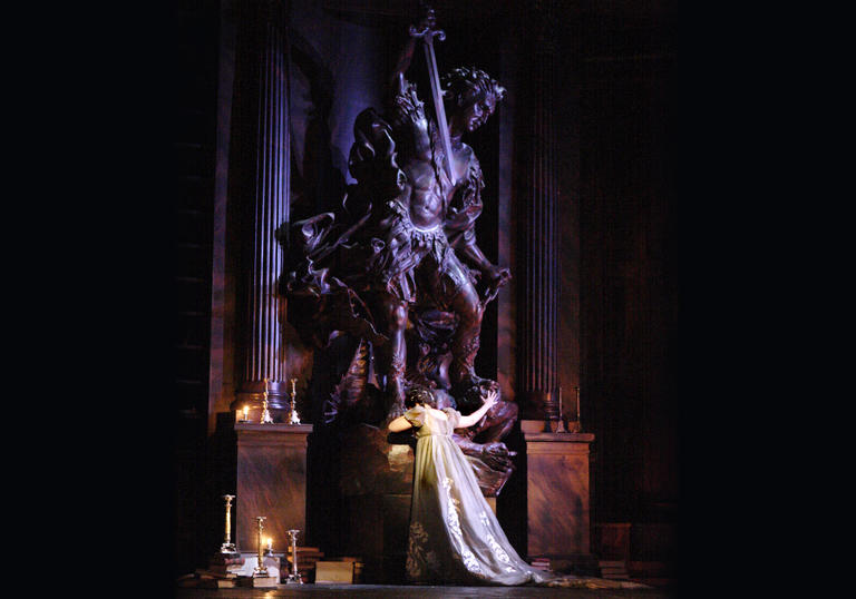 An image from TOSCA from the Royal Opera House