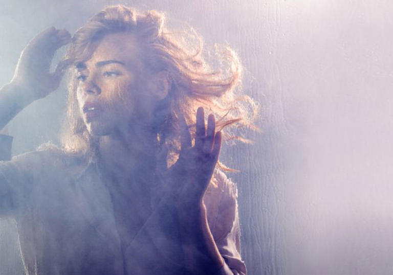 Photo of Billie Piper as Yerma in National Theatre