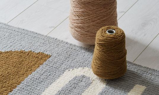 weaving with Christabal Balfour handmade rug with wool
