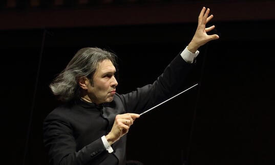 Vladimir Jurowski conducting