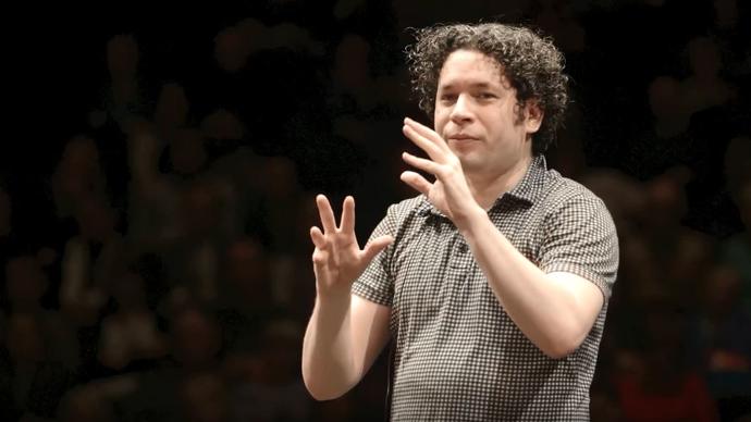 gustavo dudamel conducting