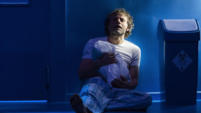 pericles on the floor
