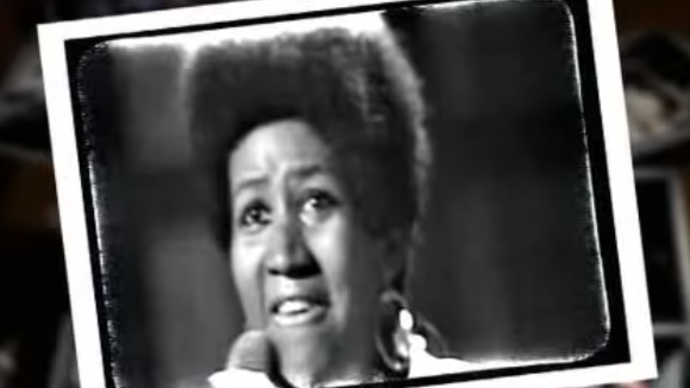 Photo of Aretha Franklin singing I Say A Little Prayer