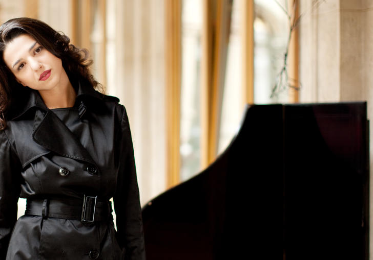 Khatia Buniatis 2018 pose