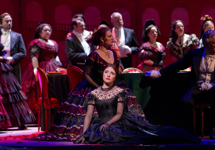 Ermonela Jaho in La traviata (c) ROH Johan Persson (2010)