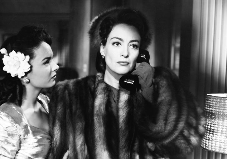 Joan Crawford in Mildred Pierce