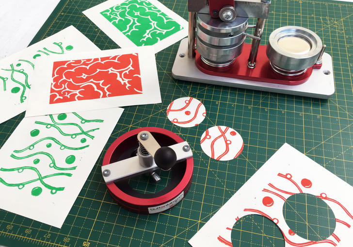 Image of christmas badge making with Jamie Temple