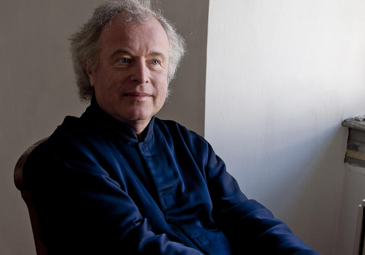 András Schiff close up