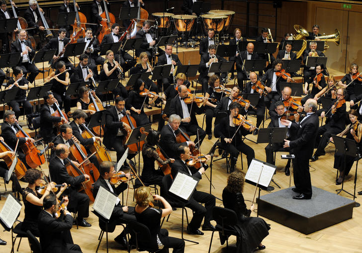 Budapest Festival Orchestra on stage Ivan Fisher conducting