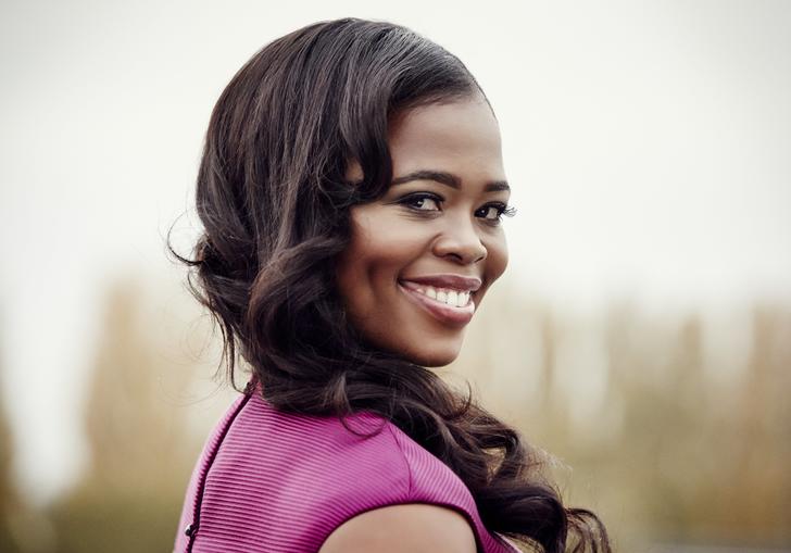 Pretty Yende outside