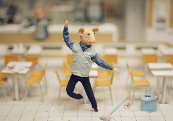 animated mouse dancing around a canteen