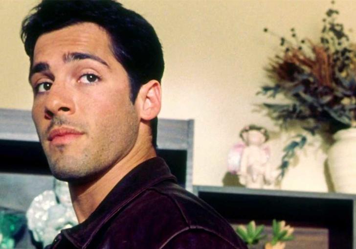 A headshot of the actor Alex Dimitriades in Australian drama Head On