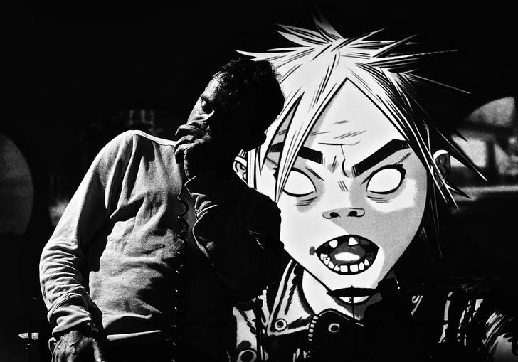 Gorillaz virtual band projected images on stage