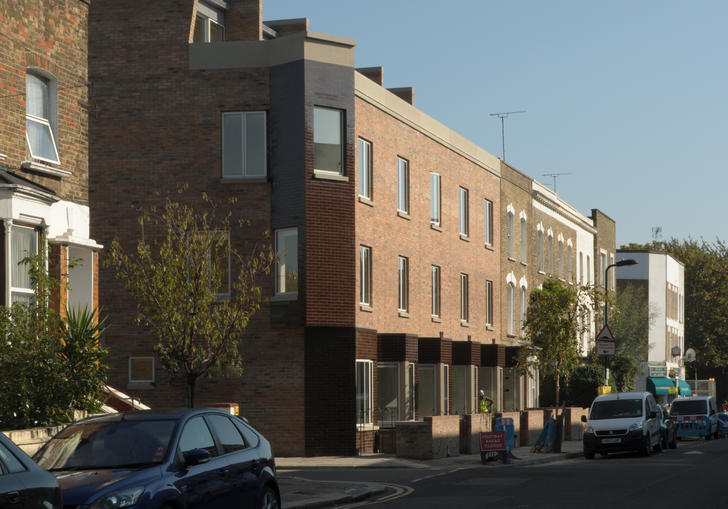 Aikin Villas, building designed by the architect Stephen Taylor