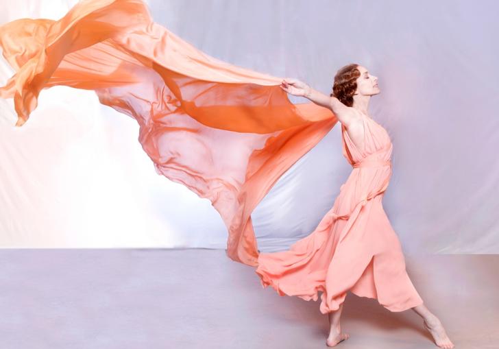 Viviana Durante in Isadora Now (c) David Scheinmann