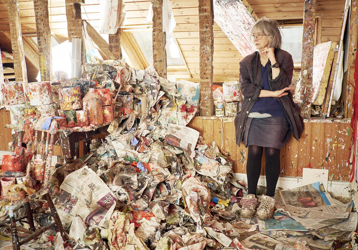 An image of Rose Wylie in her studio 
