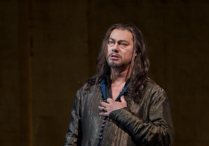 René Pape as Boris Godunov in Met Opera's production 20-21