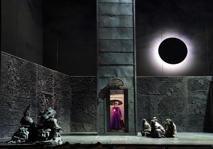 Erin Morley as Eurydice in the Met Opera's 21-22 production