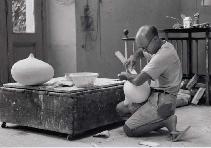 An image of Noguchi in his studio 