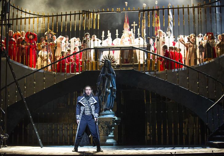 A scene from the Royal Opera House's Tosca