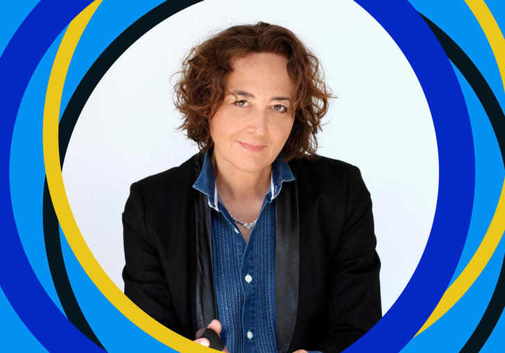 Photo of conductor Nathalie Stutzmann