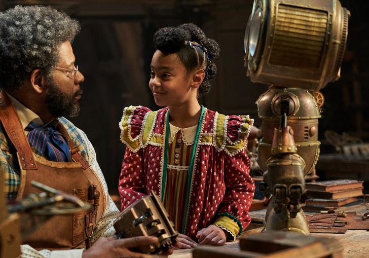Forest Whitaker and Madalen Mills in Jingle Jangle