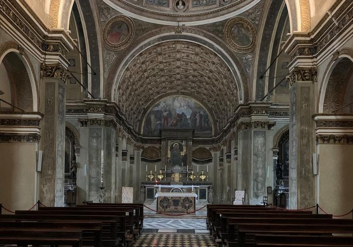 Image: Interior of Bramante’s Santa Maria presso San Satiro, Milan. Courtesy of Ellis Woodman.