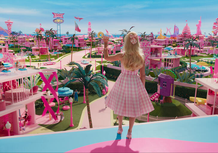 Barbie looks over Barbieland