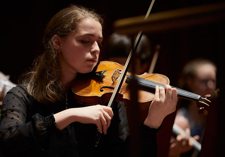 Junior Guildhall violinist