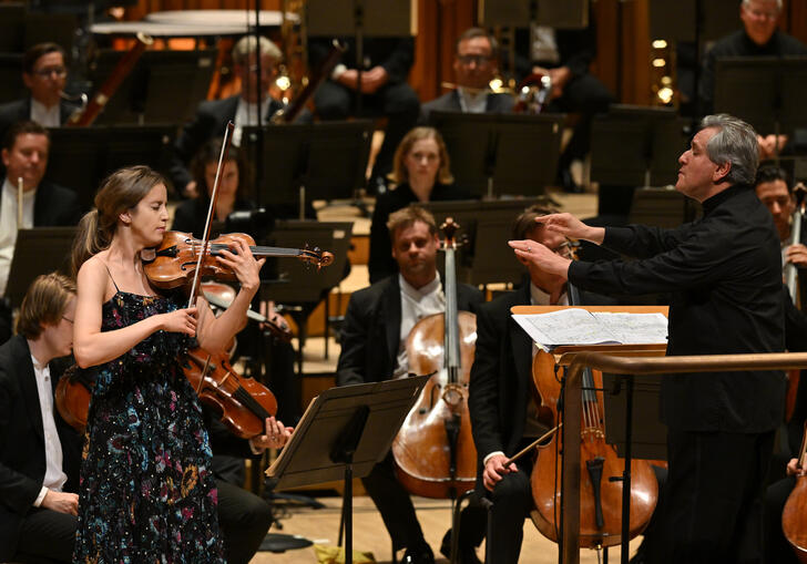 Sir Antonio Pappano and Vilde Frang performing on the Barbican stage