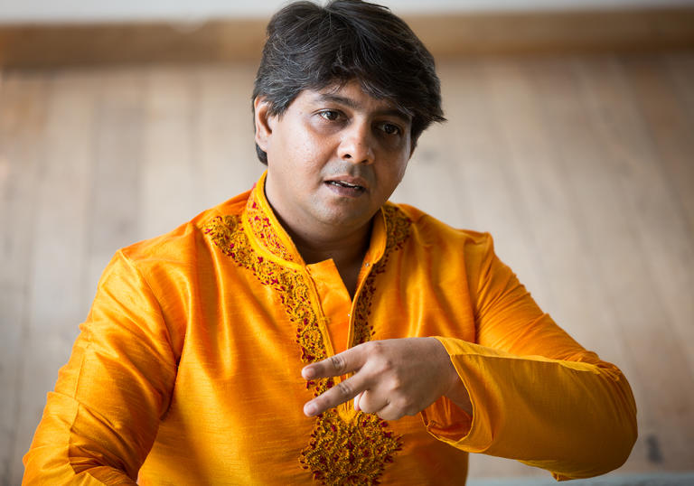 Omkar Dadarkar singing