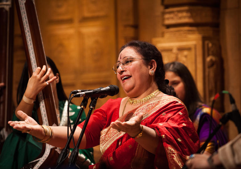 Parveen Sultana dinging a song