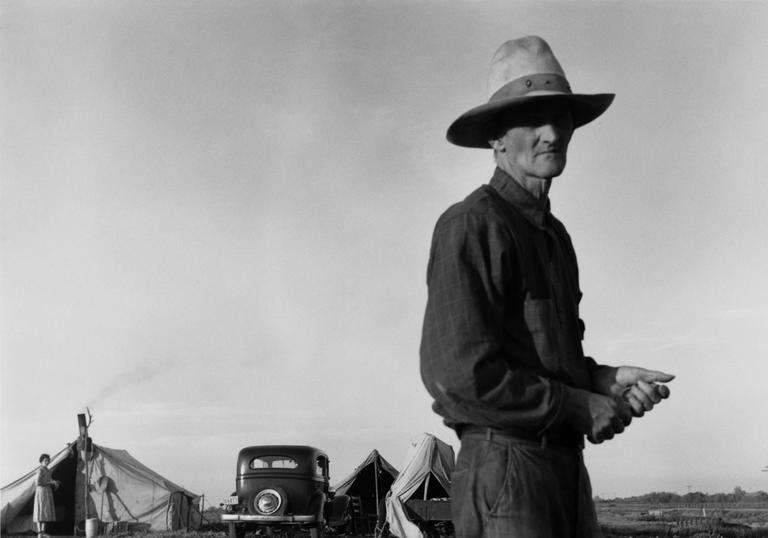 A photograph by Dorothea Lange entitled 'Drought Refugees' 