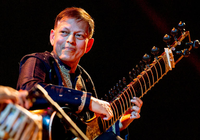 Budhatiya Mukherjee playing sitar