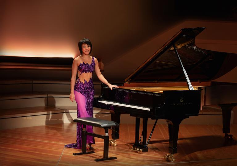 Yuja Wang purple dress