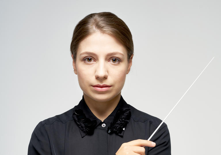 Dalia Stasevska portrait with baton