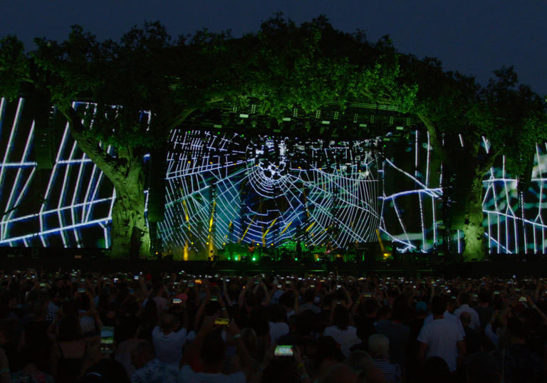 the cure stage in hyde park