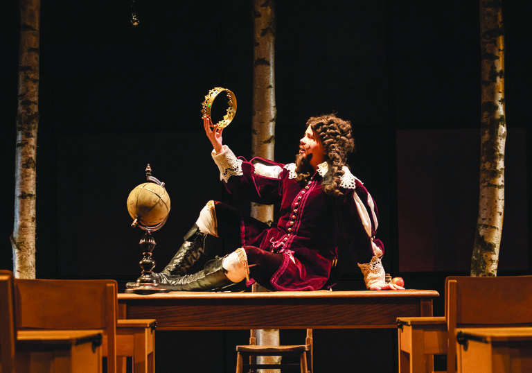 Guildhall opera singer performing an Opera Scene, holding a crown