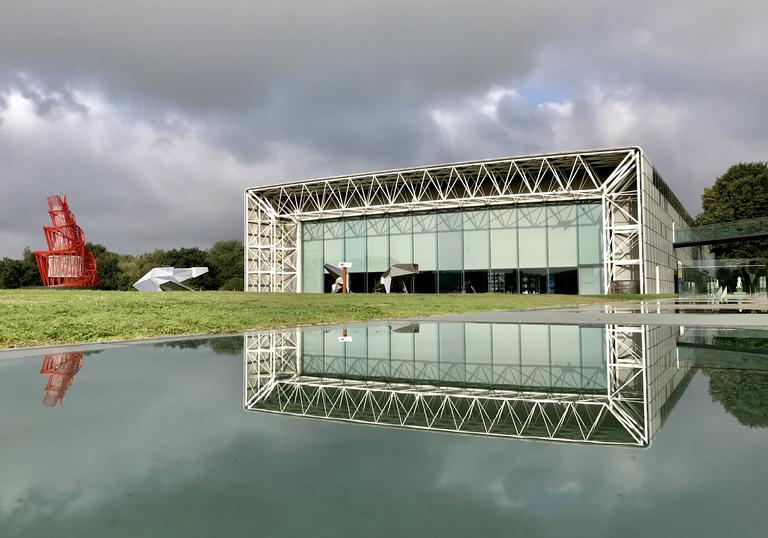 A photo of the Sainsbury Centre for the Visual Arts, one of Tony Hunt's projects