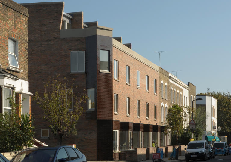 Aikin Villas, building designed by the architect Stephen Taylor