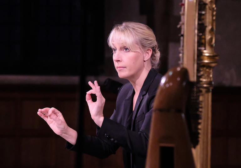 Sofi Jeannin conducting