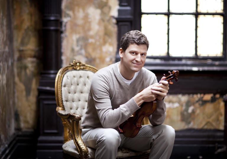 James Ehnes holding his violin