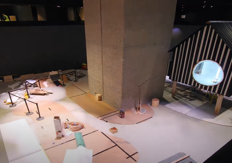 japanese tea houses being built in the art gallery
