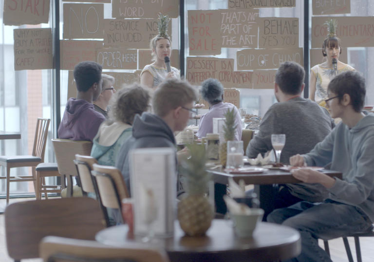 Students in the Hunt and Darton Cafe
