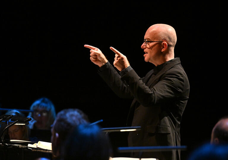 Laurence Cummings directing the Academy of Ancient Music