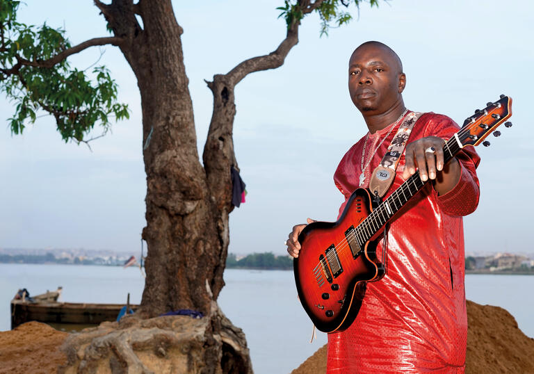 Photo of Malian music artist Vieux Farka Touré