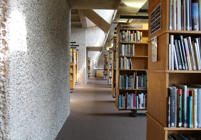 Photo of Barbican Library shelves