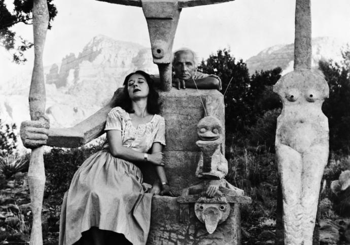 A photograph of Dorothea Tanning and Max Ernst.