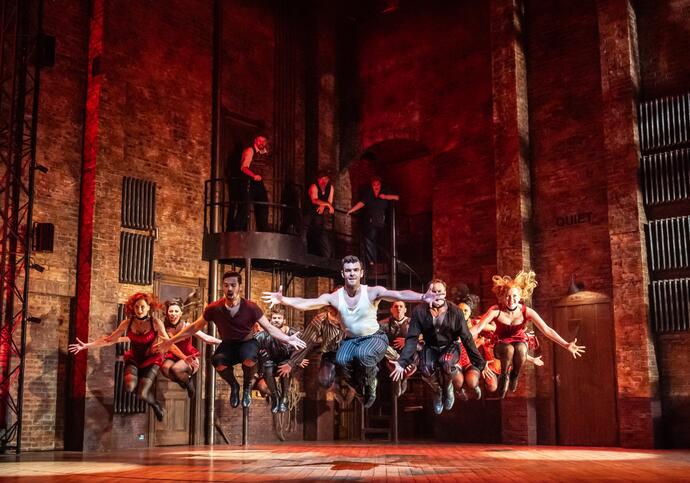 The company of Kiss Me, Kate perform Too Darn Hot.